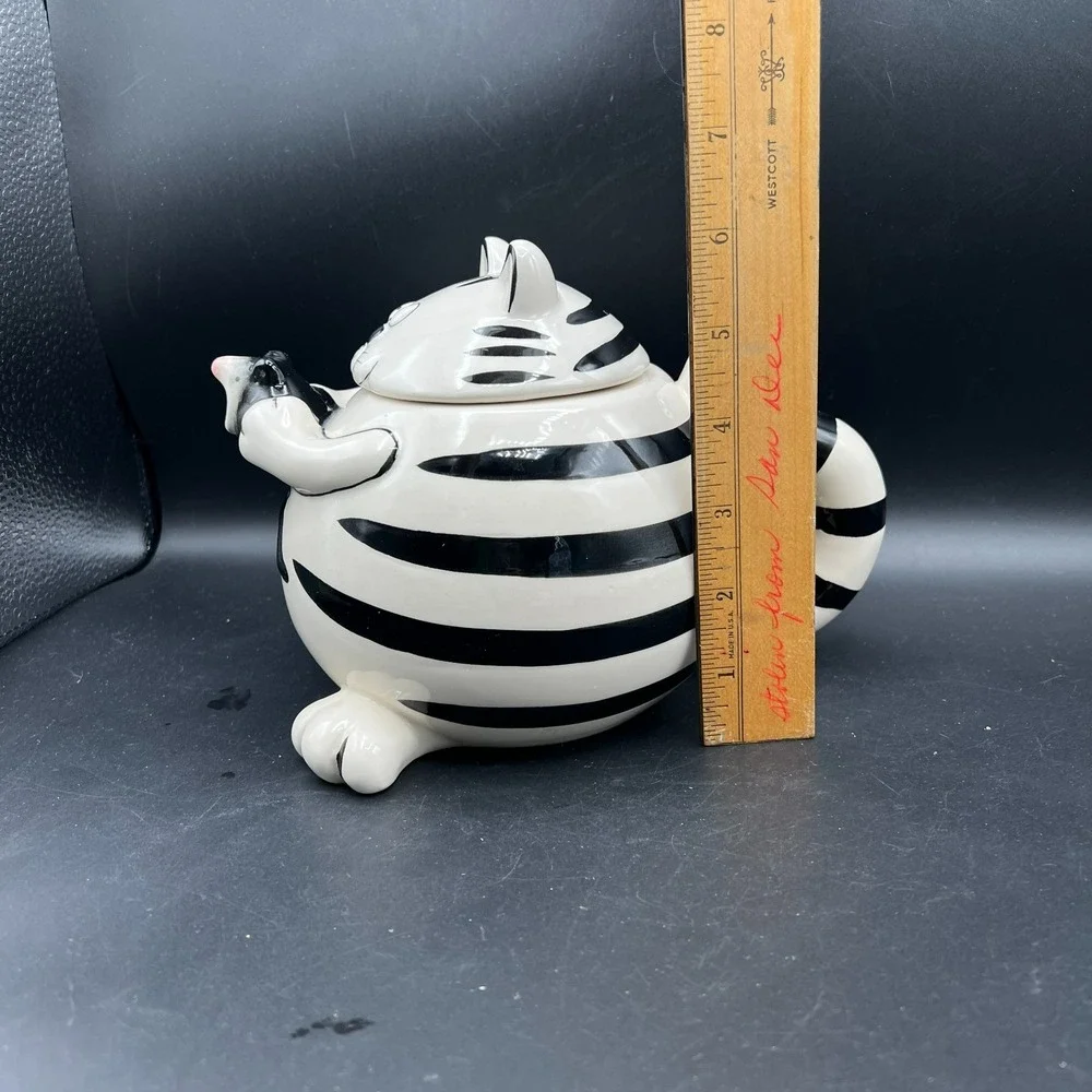 Kitty Cat & Mouse Ceramic Teapot  Pier 1 ~ White with Black Mouse Pink Nose